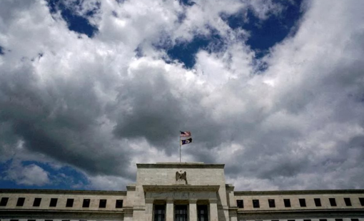 GDP chậm lại, lạm phát neo cao: FED rơi vào tình thế tiến thoái lưỡng nan