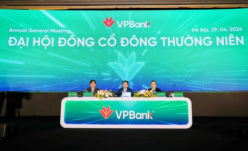 Chủ tịch VPBank lý giải quyết định tham gia tái cơ cấu ngân hàng yếu kém