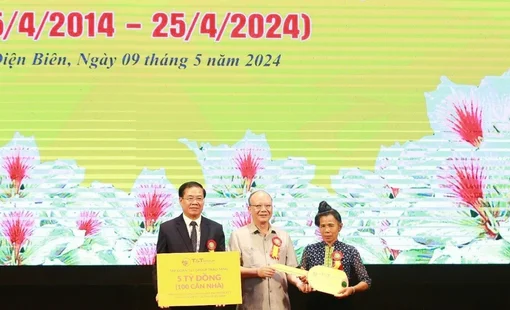 T&T Group trao tặng 5 tỷ đồng hỗ trợ làm nhà Đại đoàn kết cho người nghèo tỉnh Điện Biên