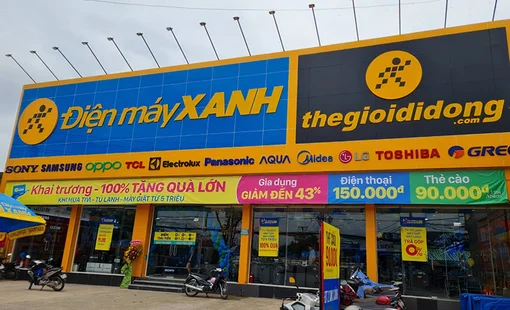 Doanh thu của Thế Giới Di Động và Điện Máy Xanh vọt tăng trong tháng đầu Hè