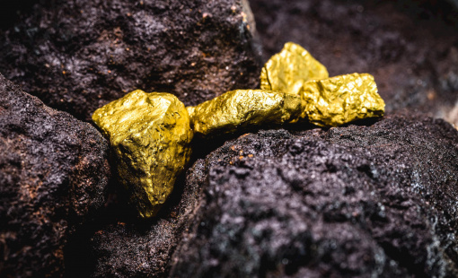 Giá vàng tăng gần 15% trong 1 năm qua, quốc gia nào sản xuất nhiều nhất?