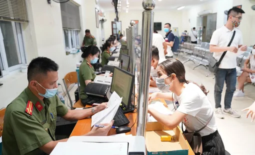 Lãnh đạo doanh nghiệp "dở khóc dở cười" khi bị cấm xuất cảnh do doanh nghiệp nợ thuế