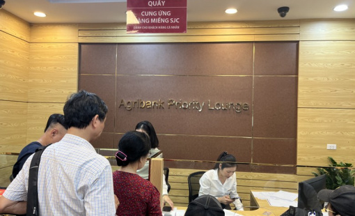 Ngân hàng Nhà nước tiếp tục hạ giá bán vàng miếng