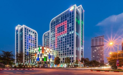 Cổ phiếu FPT vượt đỉnh, vốn hoá chỉ sau VCB, BIDV, HPG, GAS