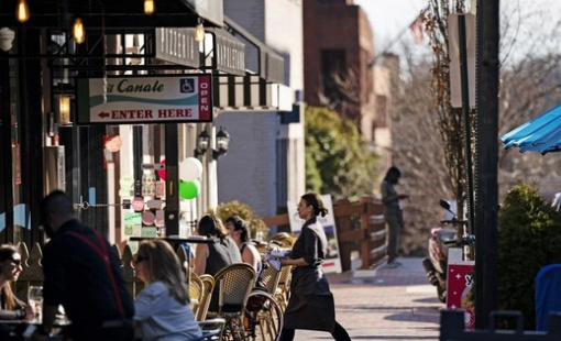 Dữ liệu việc làm Mỹ tháng 5 tăng nóng, vượt xa dự báo: Thêm lực cản cho lộ trình cắt giảm lãi suất của Fed