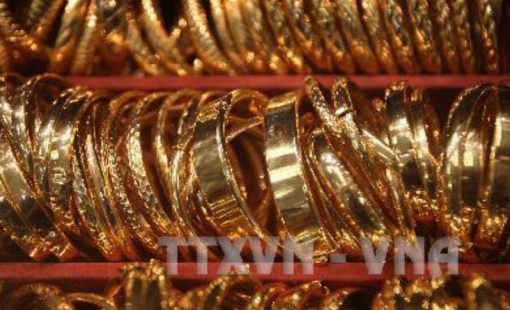 Giá vàng thế giới giảm ba tuần liên tiếp