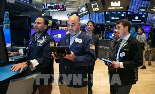 Chỉ số S&P 500 và Nasdaq nối dài chuỗi kỷ lục