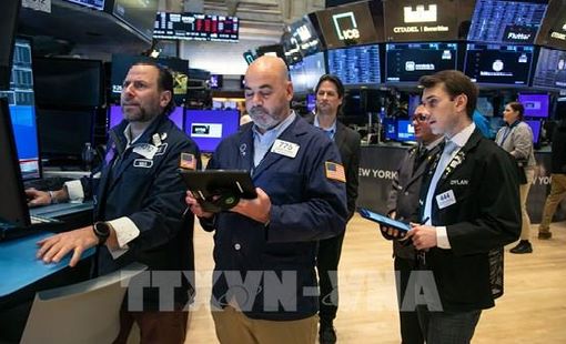 Chỉ số S&P 500 và Nasdaq nối dài chuỗi kỷ lục