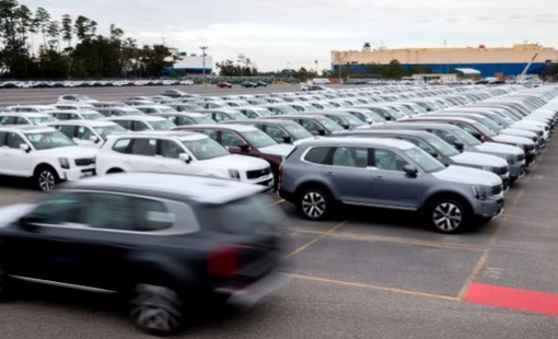 Bộ Tài chính đề xuất cân nhắc không giảm 50% phí trước bạ với ô tô lắp ráp trong nước