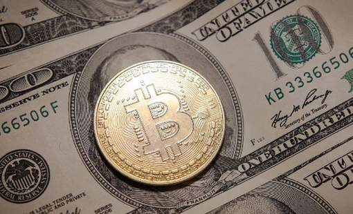 Giá Bitcoin ngày 17/7: BTC chạm mốc 64,500 USD, ETH gần 3,500 USD