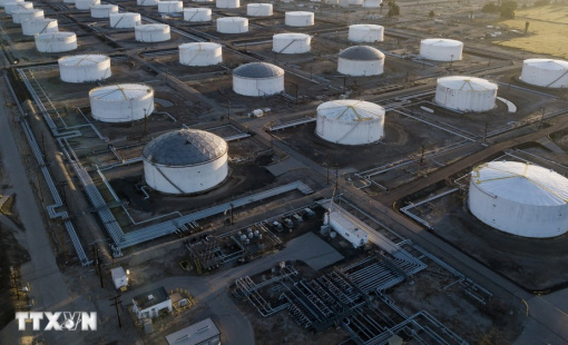 Giá dầu thế giới giảm phiên thứ hai liên tiếp, xuống mức thấp nhất trong 1 tháng