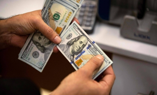 Tỷ giá USD tại các ngân hàng đồng loạt "lao dốc"