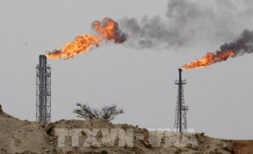 Giá dầu thế giới giảm ba tuần liên tiếp