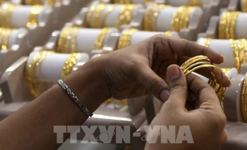 Ấn Độ cắt giảm thuế nhập khẩu vàng, bạc