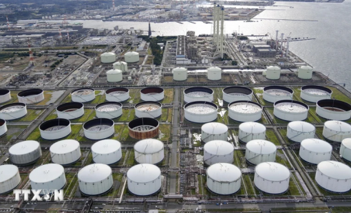 Giá dầu mỏ tăng do lo ngại về xung đột lan rộng ở Trung Đông