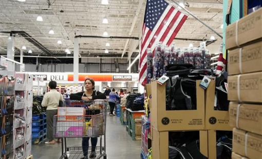 IMF điều chỉnh nhẹ dự báo tăng trưởng kinh tế Mỹ xuống mức 2,6%