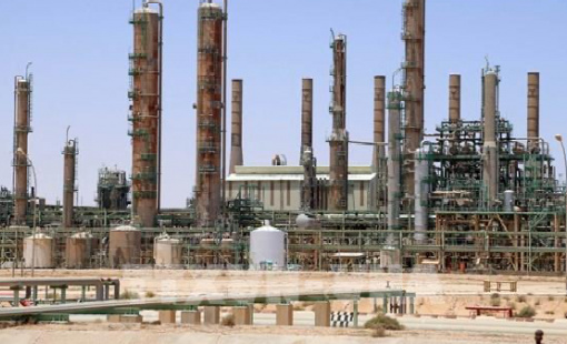 Giá dầu thế giới giảm do lo ngại ảnh hưởng của bão Beryl