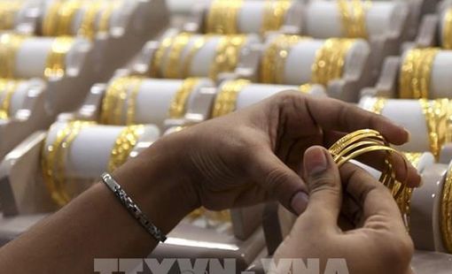 Các quỹ ETF về vàng trải qua tháng tăng mạnh nhất trong hơn hai năm