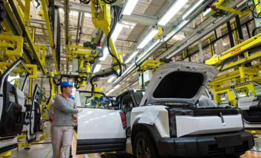 Dư thừa công suất, ngành sản xuất Trung Quốc bị ‘gậy ông đập lưng ông’, làn sóng phá sản lan rộng