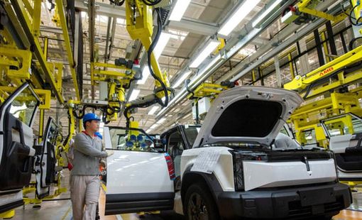 Dư thừa công suất, ngành sản xuất Trung Quốc bị ‘gậy ông đập lưng ông’, làn sóng phá sản lan rộng