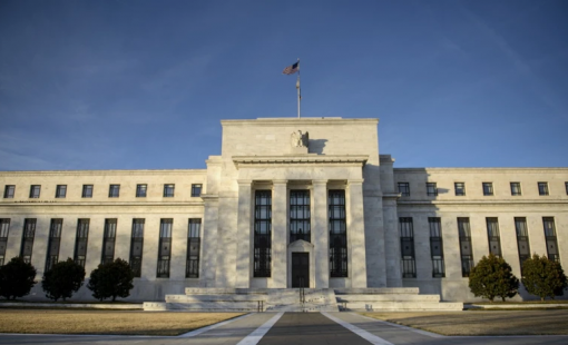 Quan chức Fed: Thời điểm cân nhắc điều chỉnh lãi suất đã đến