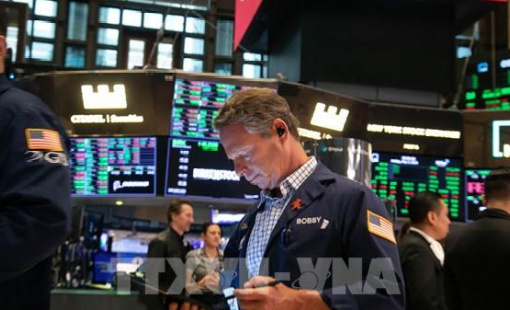 Lo ngại kinh tế giảm tốc, chứng khoán Phố Wall thụt lùi trong phiên đầu tháng