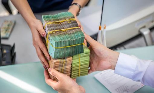 Ngân hàng Nhà nước bơm mạnh tiền qua kênh cầm cố