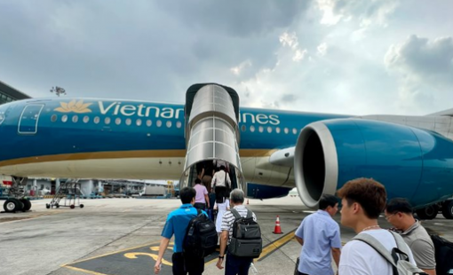 Giá vé máy bay tăng 40% trong dịp lễ Quốc khánh