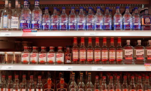 Nga tăng thuế nhập khẩu hoa và đồ uống có nồng độ cồn trên 9% từ một số nước