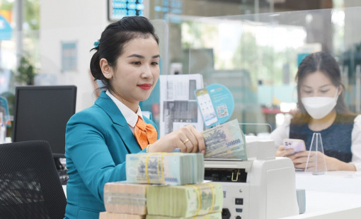 Nguồn vốn giá rẻ giảm ở nhiều ngân hàng