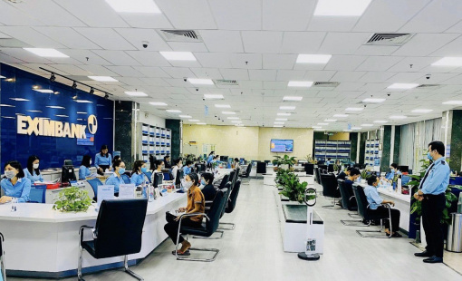 Một doanh nghiệp rút khỏi nhóm sở hữu trên 1% vốn Eximbank