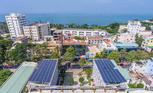 Bộ Công thương lại có đề xuất mới về giá mua điện mặt trời mái nhà tự dùng dư thừa