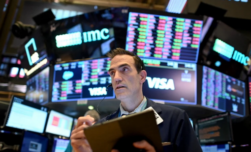 Chứng khoán Âu-Mỹ phản ứng mạnh trước thềm cuộc họp của Fed