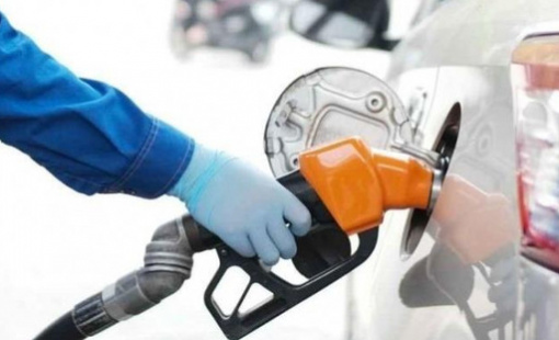 Giá xăng tăng trở lại, RON 95 vượt 19.700 đồng/lít