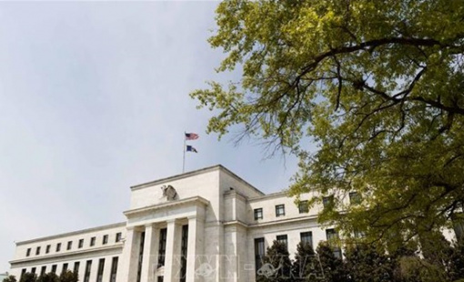 Đằng sau quyết định hạ lãi suất táo bạo của Fed