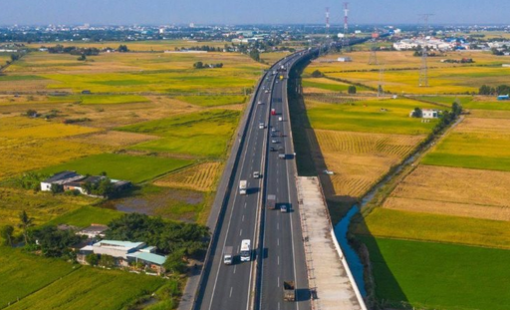 Triển khai cao điểm "500 ngày đêm thi đua hoàn thành 3.000km đường cao tốc"