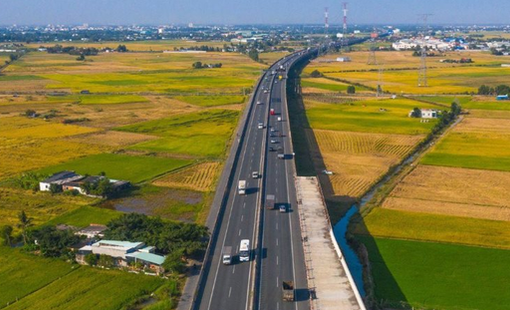 Triển khai cao điểm "500 ngày đêm thi đua hoàn thành 3.000km đường cao tốc"