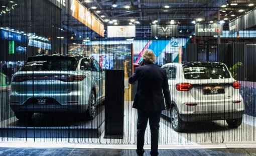 Tương lai bất định của công ty mẹ Fiat, Chrysler, Peugeot: Cả 10 thương hiệu xe ô tô đều án ế, cổ phiếu rơi 50% từ đỉnh, công nhân dọa đình công