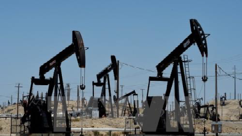 Giá dầu thế giới giảm gần 5% trong phiên 3/9