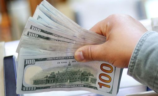 Tỷ giá biến động trái chiều, giá vàng SJC vẫn đứng im sau kỳ nghỉ lễ