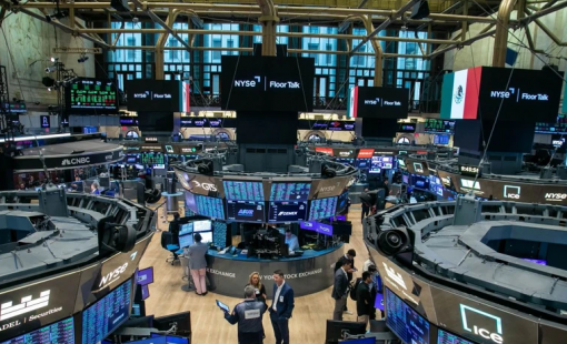 Chỉ số S&P 500 giảm mạnh sau tín hiệu từ kinh tế Mỹ