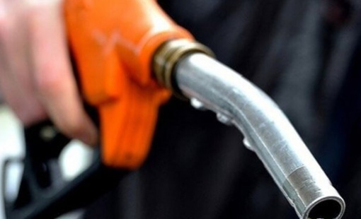 Giá xăng Ron 95 vượt 21.220 đồng/lít, dầu tăng mạnh 1.000 đồng/lít