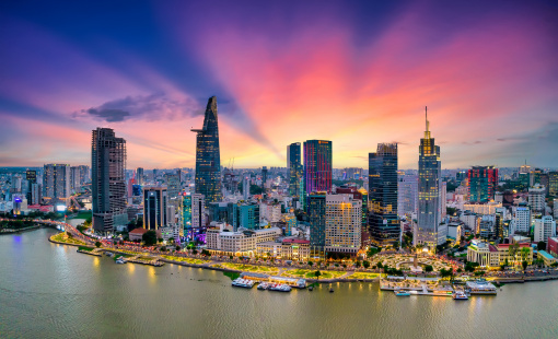 Bình minh sau "bão"  với doanh nghiệp niêm yết