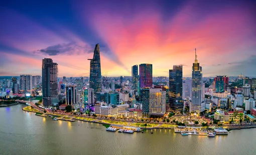 Bình minh sau "bão"  với doanh nghiệp niêm yết