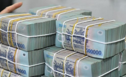 Ngân hàng bất ngờ giảm lãi suất huy động