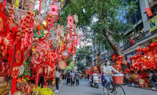 Năm 2024, kinh tế Việt Nam tăng vượt mọi dự báo, năm mới có thể tăng trưởng đứng đầu ASEAN