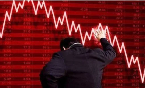 Điều gì khiến chứng khoán Việt Nam "đánh rơi" 15 điểm trong phiên cuối tuần?