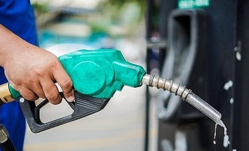 Giá xăng vượt 21.000 đồng/lít từ 15 giờ chiều nay