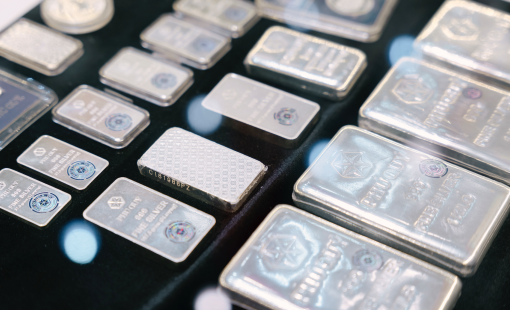 Đối nghịch trên thị trường bạc: Người chưa có bạc hỏi “bán ai mua”, người muốn mua lại không mua được