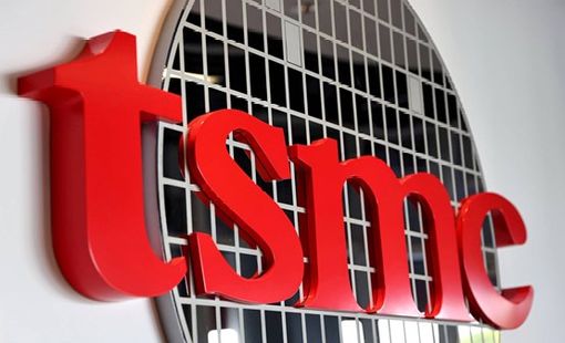 TSMC báo lãi kỷ lục nhờ nhu cầu chip AI và iPhone tăng mạnh